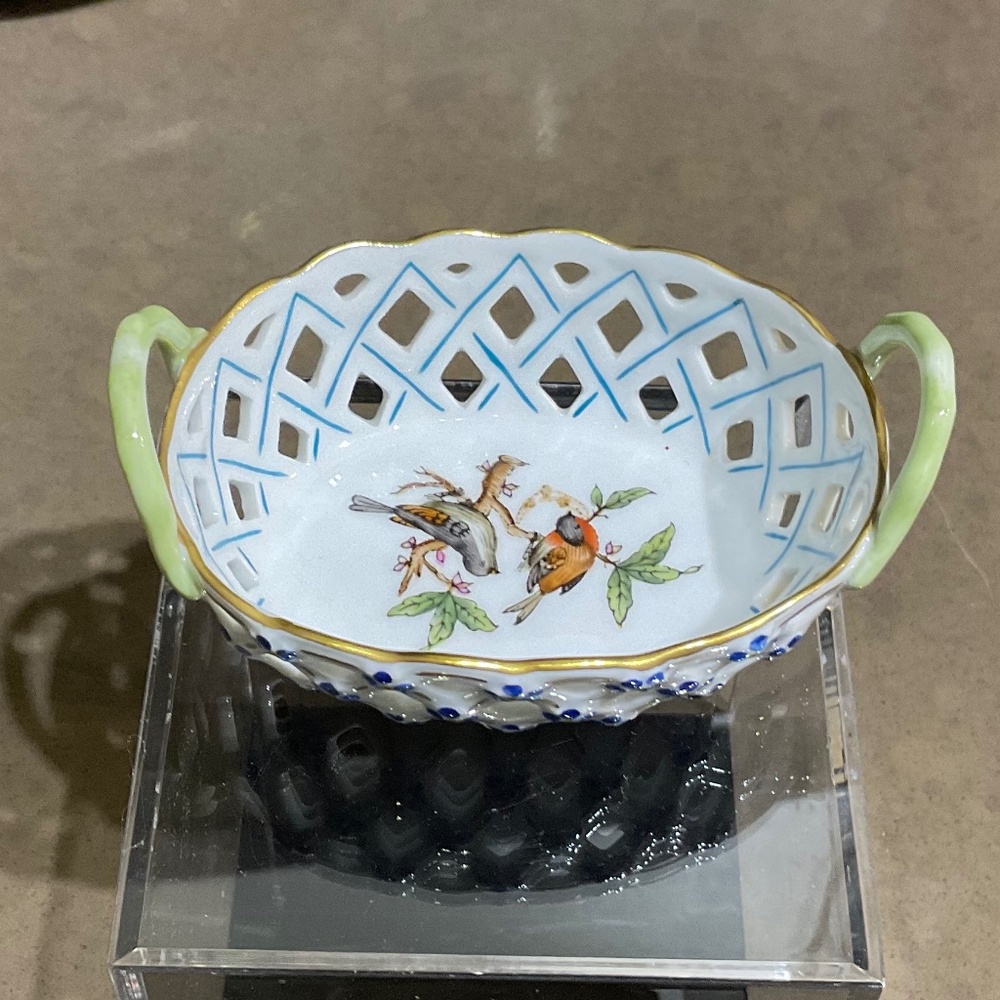 Herend Hungary ROTHSCHILD BIRD – BASKET WITH HANDLES - 7425